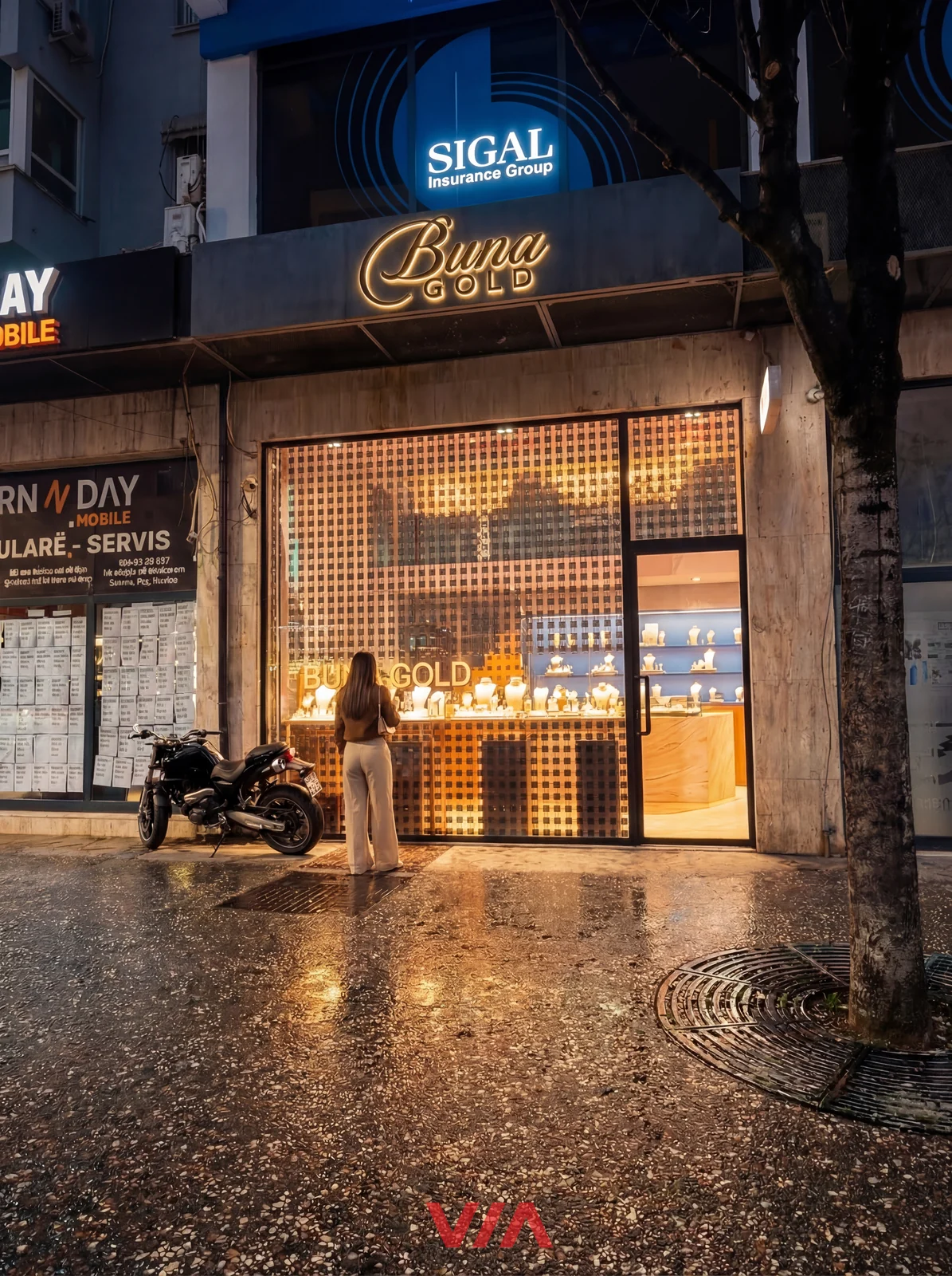Buna Tirane night view